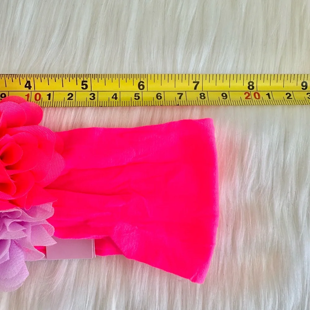 Claires magenta neon